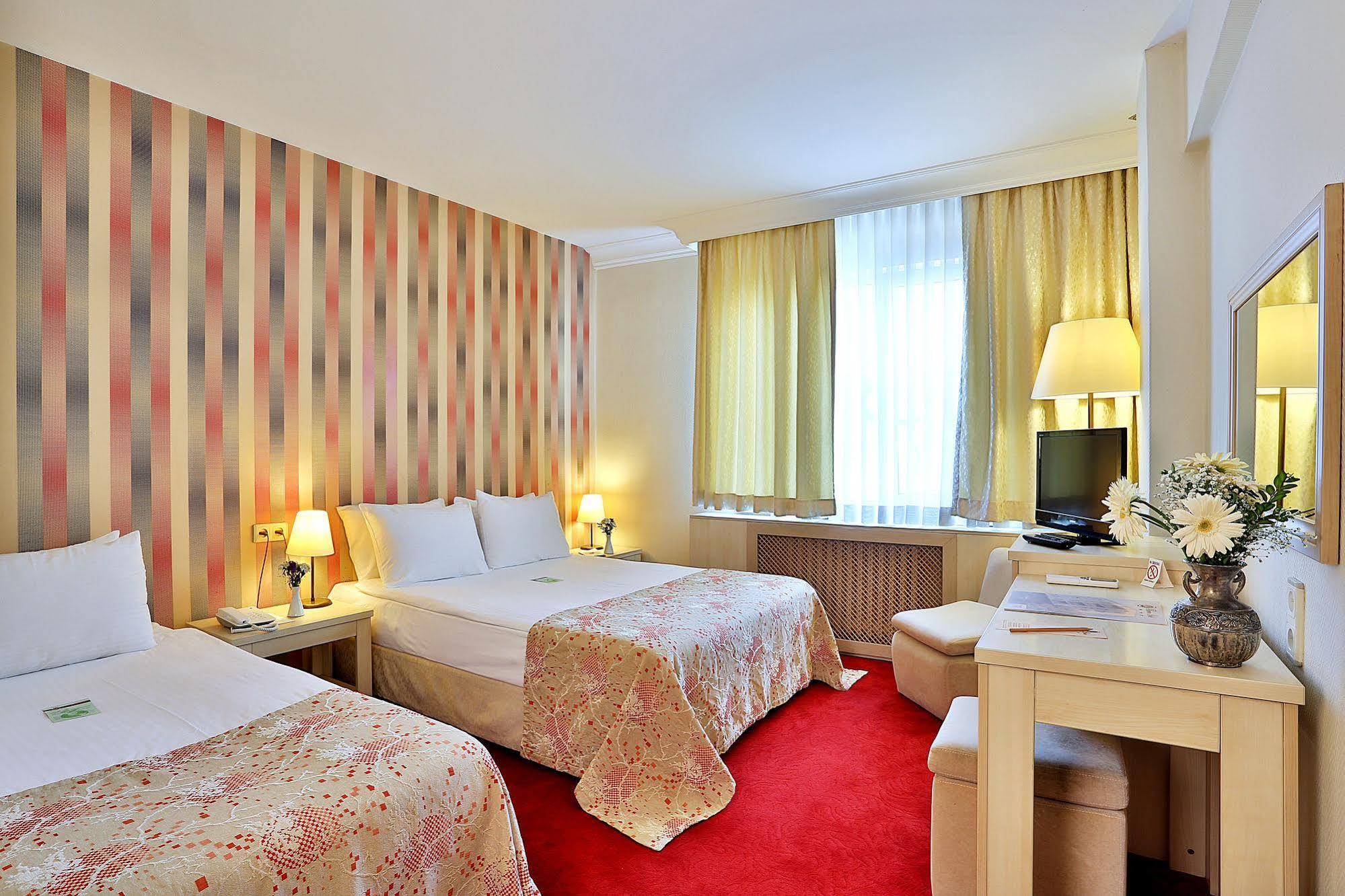 Barin Hotel Istanbul Exteriör bild