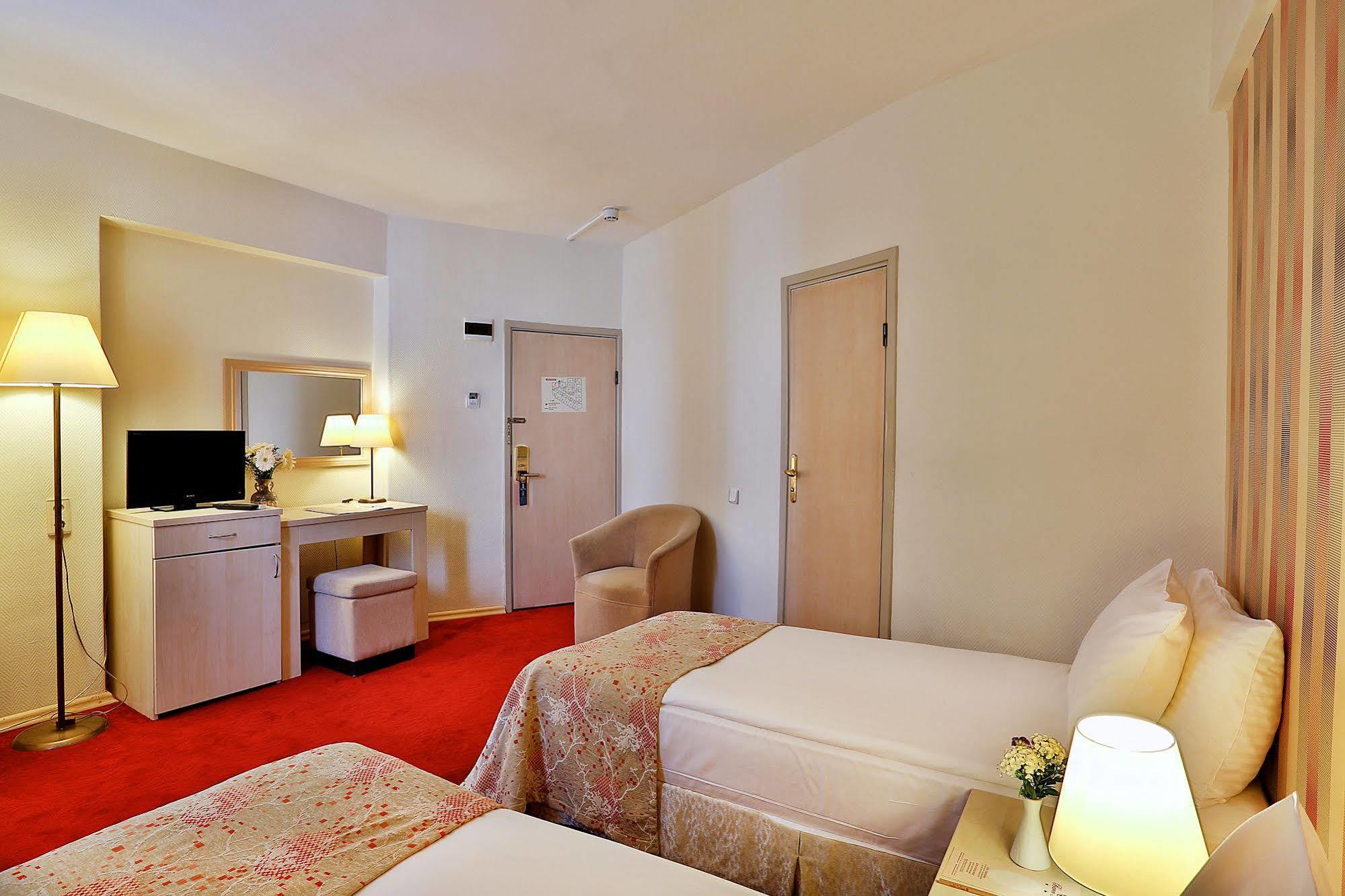 Barin Hotel Istanbul Exteriör bild